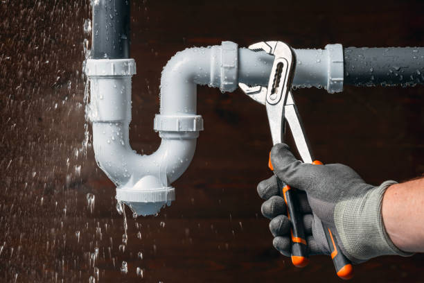 Professional Leak Detection technician working in Lumberton, MS